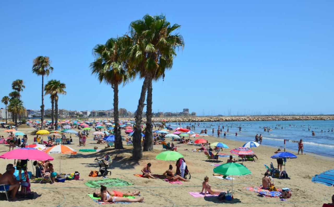 Naufragos Beach Apartment Torrevieja Dış mekan fotoğraf