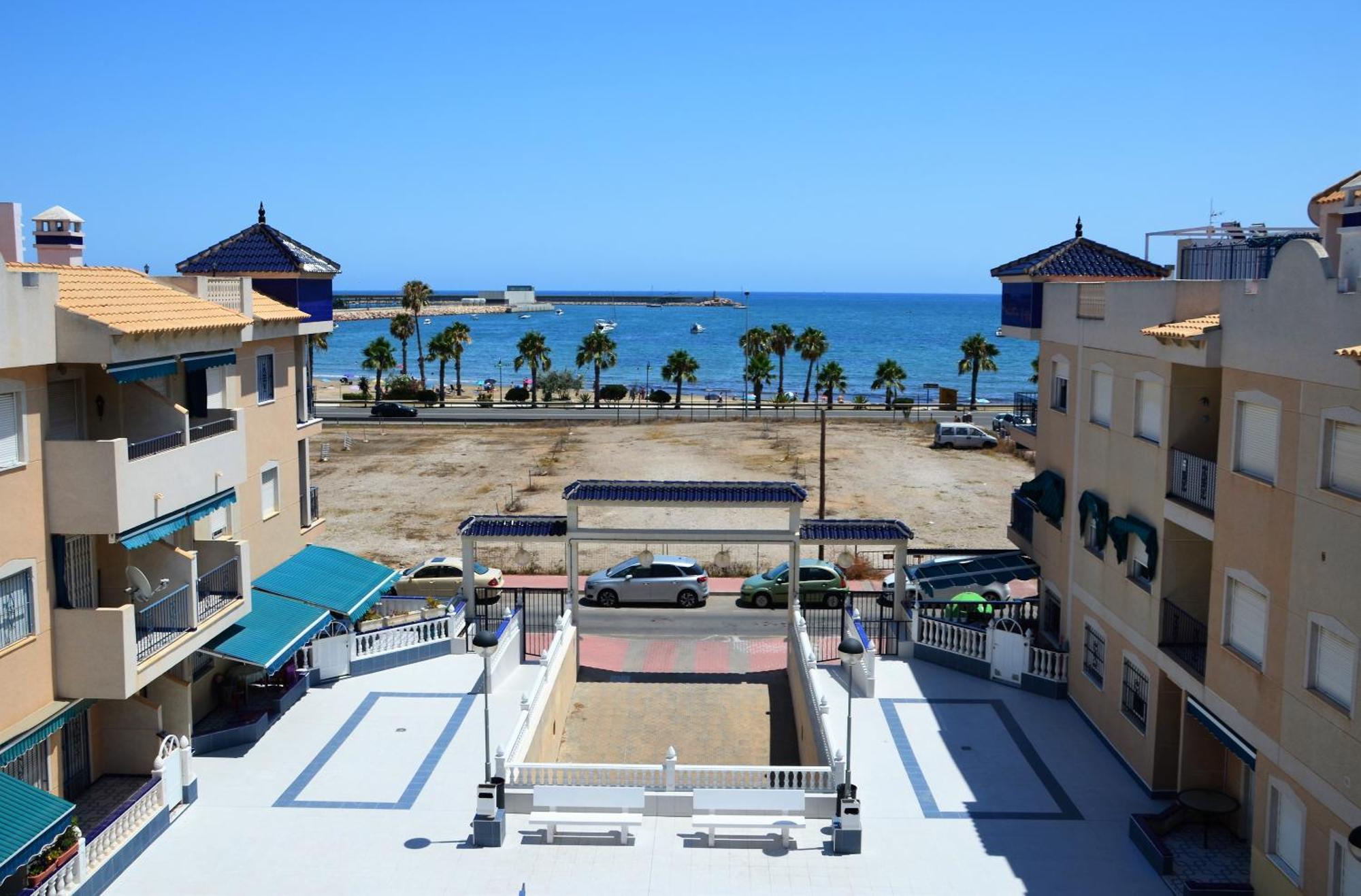 Naufragos Beach Apartment Torrevieja Dış mekan fotoğraf